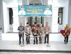 Bupati OKU Resmikan Masjid Al Aziz, Ajak ASN Makmurkan Rumah Allah di Lingkungan Pemkab