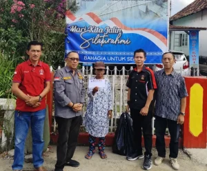 ‎KWRI dan Baturaja Post Rayakan HUT Dengan Bakti Sosial Untuk Anak Yatim dan Warga Kurang Mampu