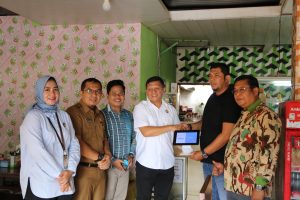 ‎Kejari OKU Pasang Taping Box untuk Optimalkan PAD Pajak Restoran ‎