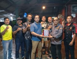 ‎KWRI OKU Serahkan Plakat Bukti Sinergi dengan PLN Baturaja ‎