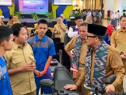 ‎SMK N 3 OKU Ubah Motor Bensin Jadi Motor Listrik, Bupati Teddy Apresiasi Inovasi Anak Daerah