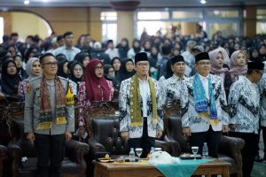 ‎HUT ke-80 PGRI di OKU, Bupati Teddy Ajak Guru Terus Berinovasi di Era Digital