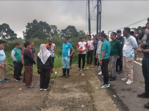 ‎Cak Arlan dan Franky Turun Langsung Tinjau Kondisi Drainase di Kelurahan Gunung Ibul ‎
