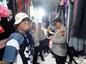 ‎Kapolsek Tegaskan Bukan Penyegelan, 6 Kios Pasar Atas OKU Hanya Dipasang Police Line ‎
