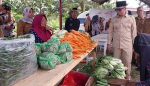 ‎Pasar Murah Pemkab OKU Diserbu Warga, Paket Sembako Rp50 Ribu Jelang Lebaran