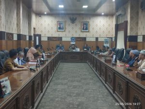‎RDP DPRD OKU Memanas! Pedagang Pasar Pucok Tolak Denda Kios, Perumda Tetap Kukuh pada Perda ‎
